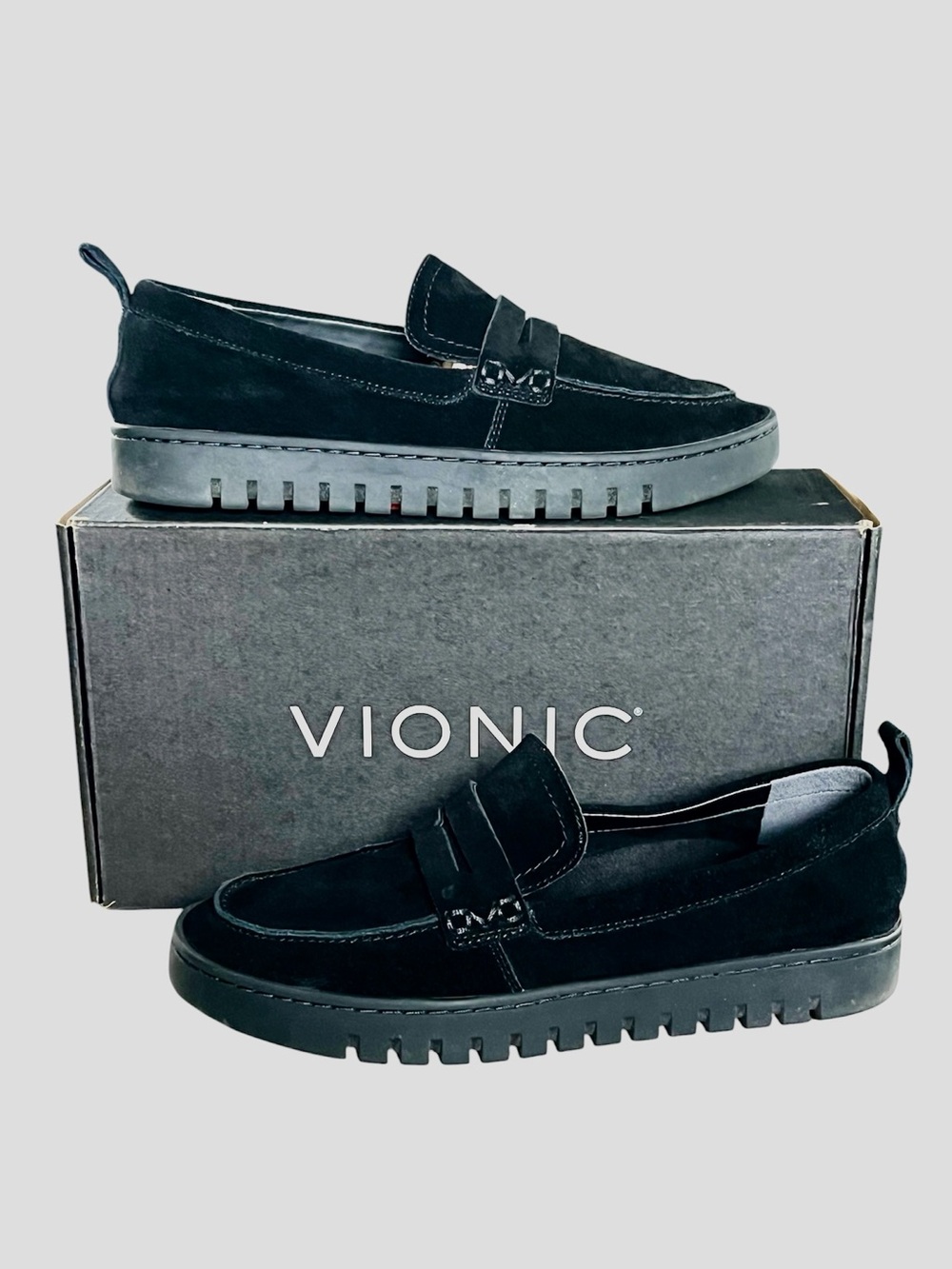 Vionic Uptown Suede Loafer Black Women’s Size 8.5